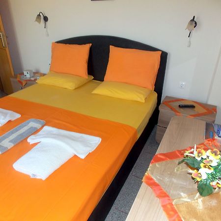 Nikos Apartments Sithonia Екстер'єр фото